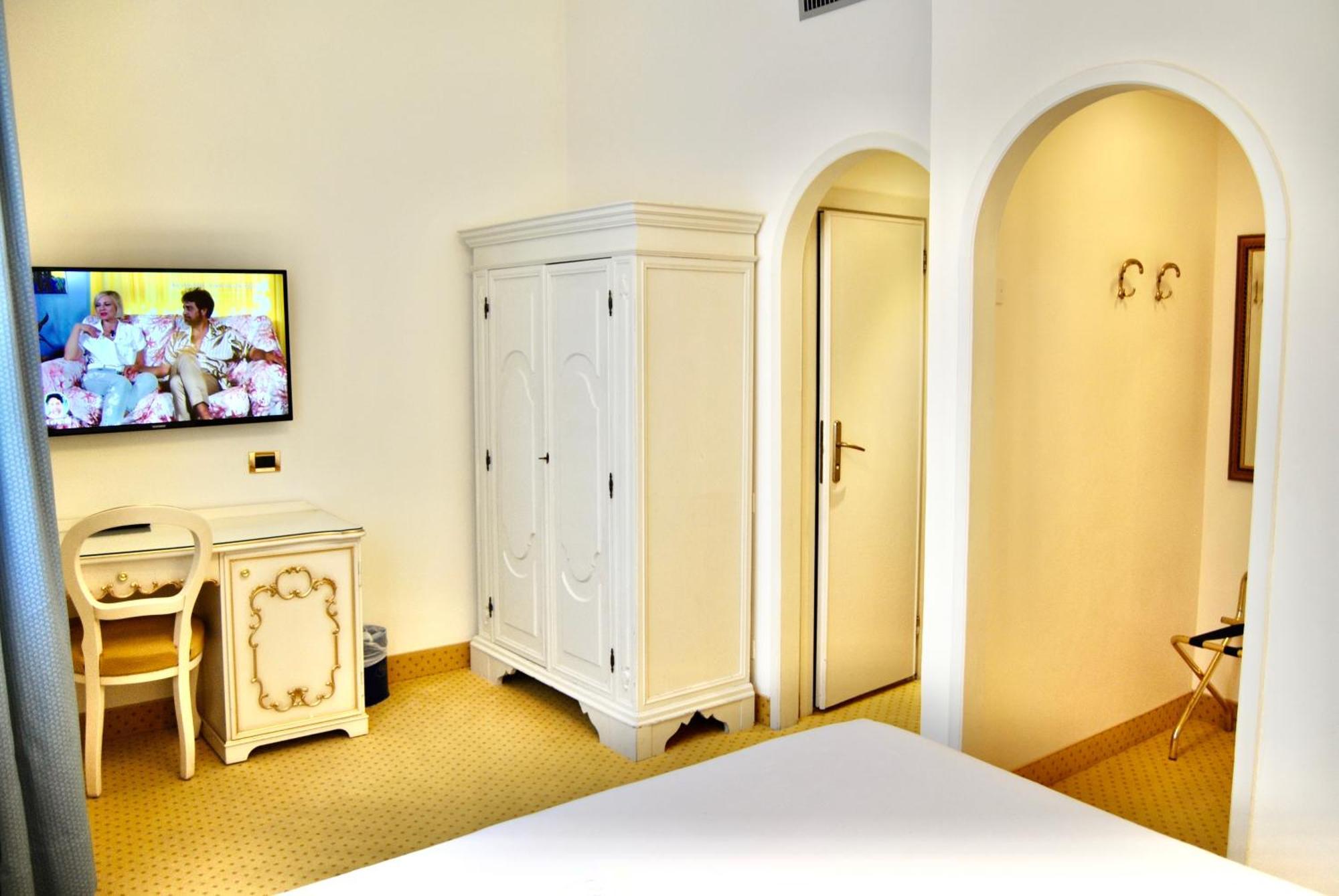 Hotel Gardena Veneţia Cameră foto